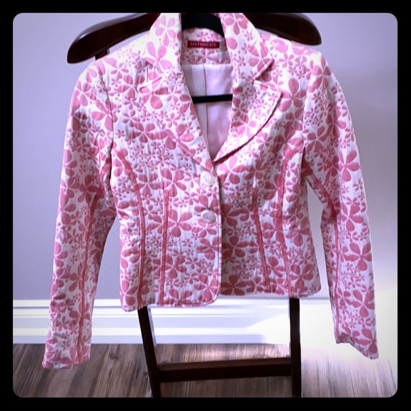 Blazer - Picture 1 of 3